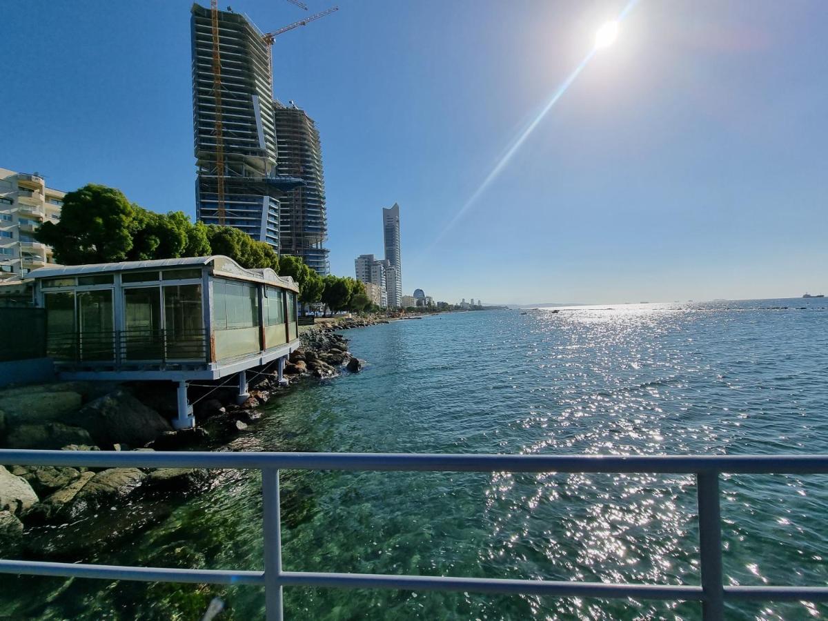 Beach Apartment'S ليماسول المظهر الخارجي الصورة